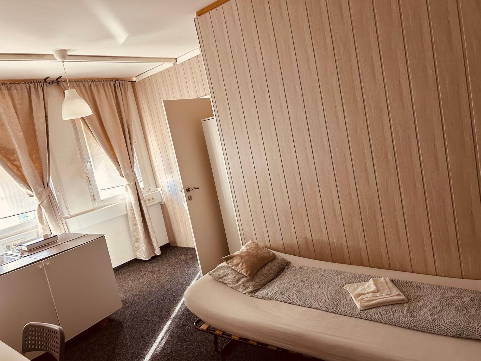 Veni Apartments Грац Екстериор снимка