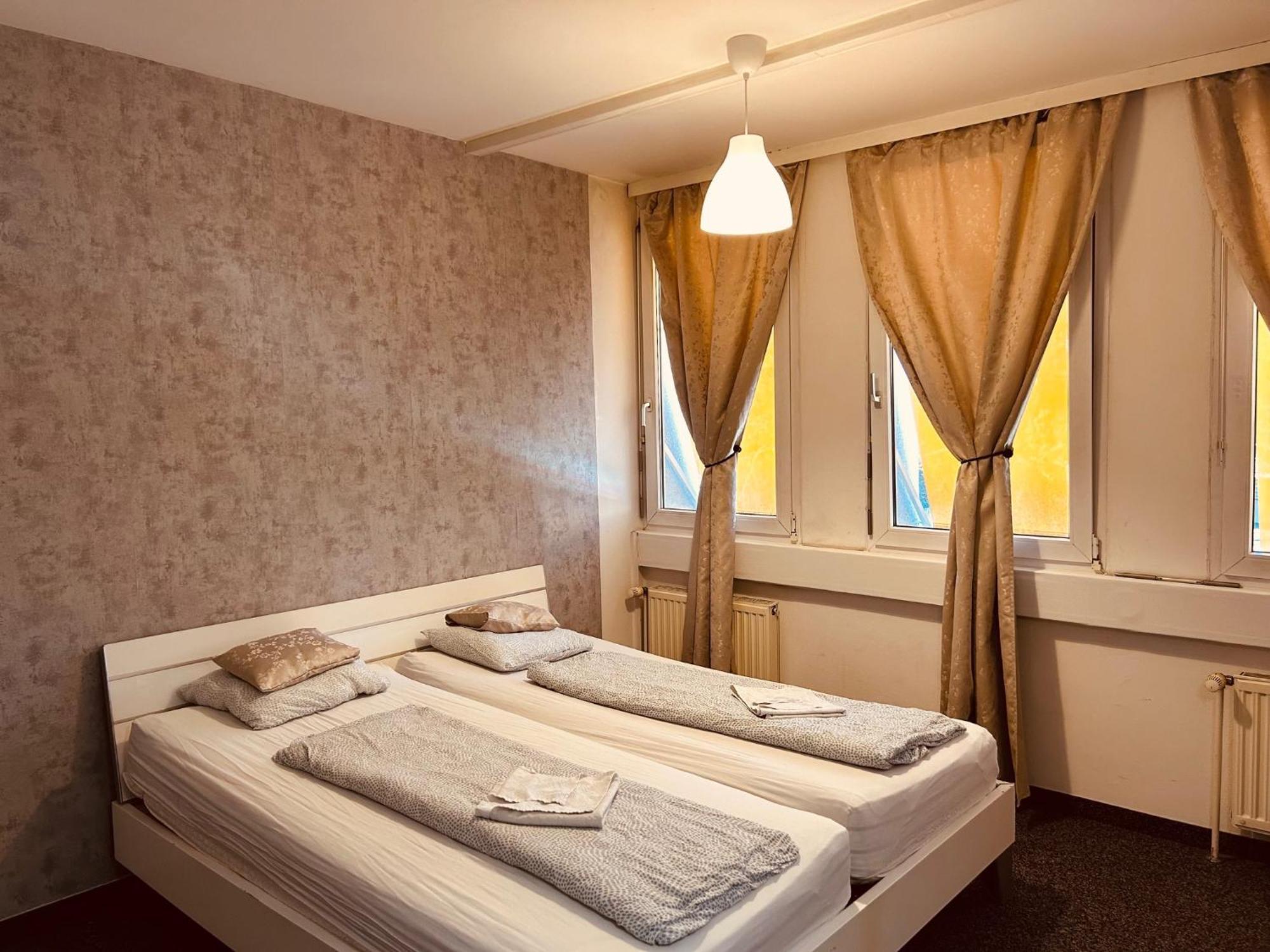 Veni Apartments Грац Екстериор снимка