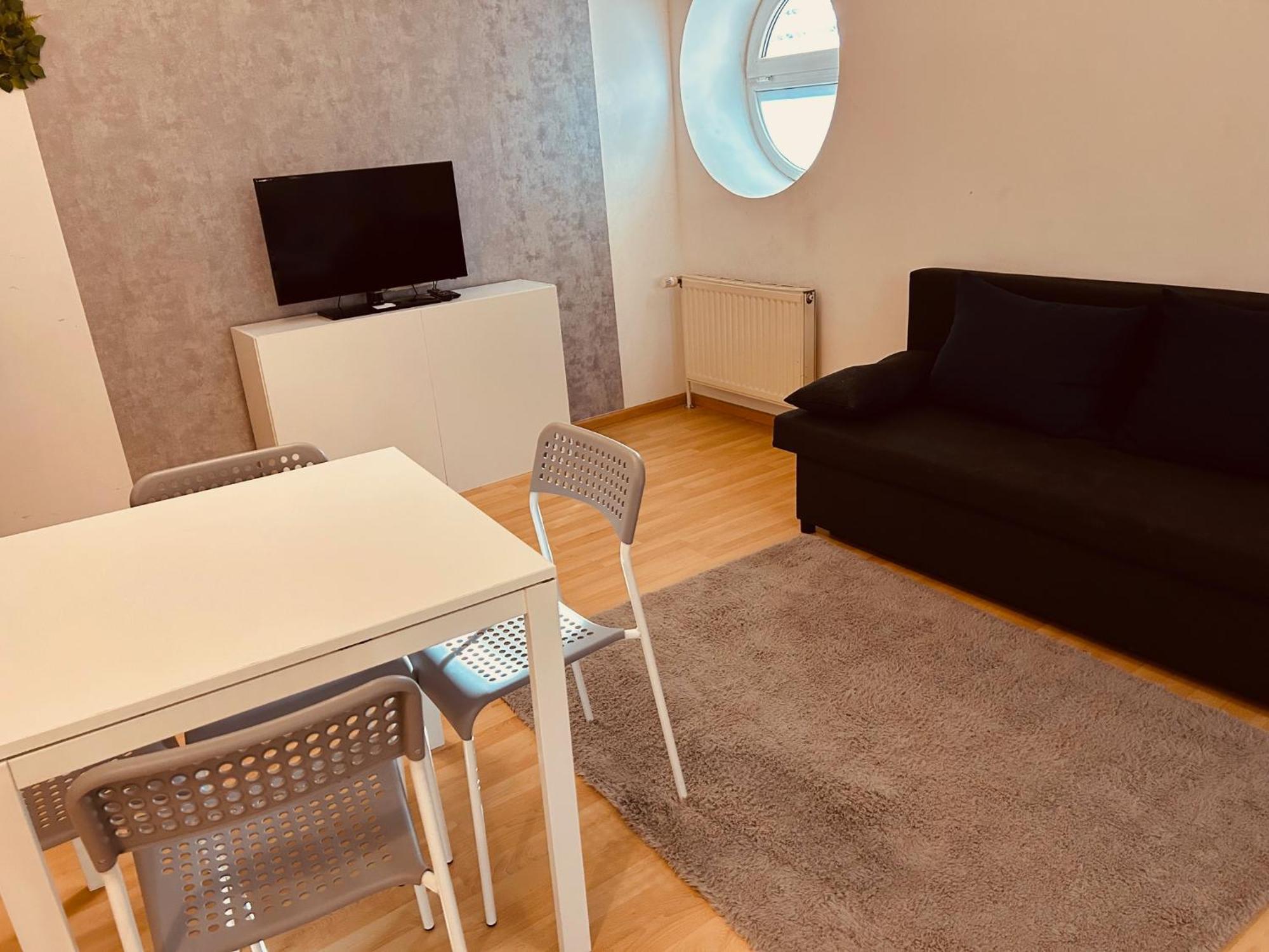 Veni Apartments Грац Екстериор снимка